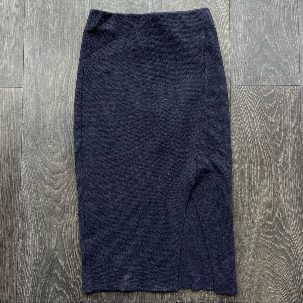 MASSIMO DUTTI Navy Knit Skirt With Front Slit, Size XS